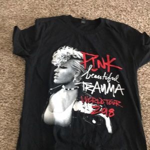 Artist Pink 2018 World Tour t shirt